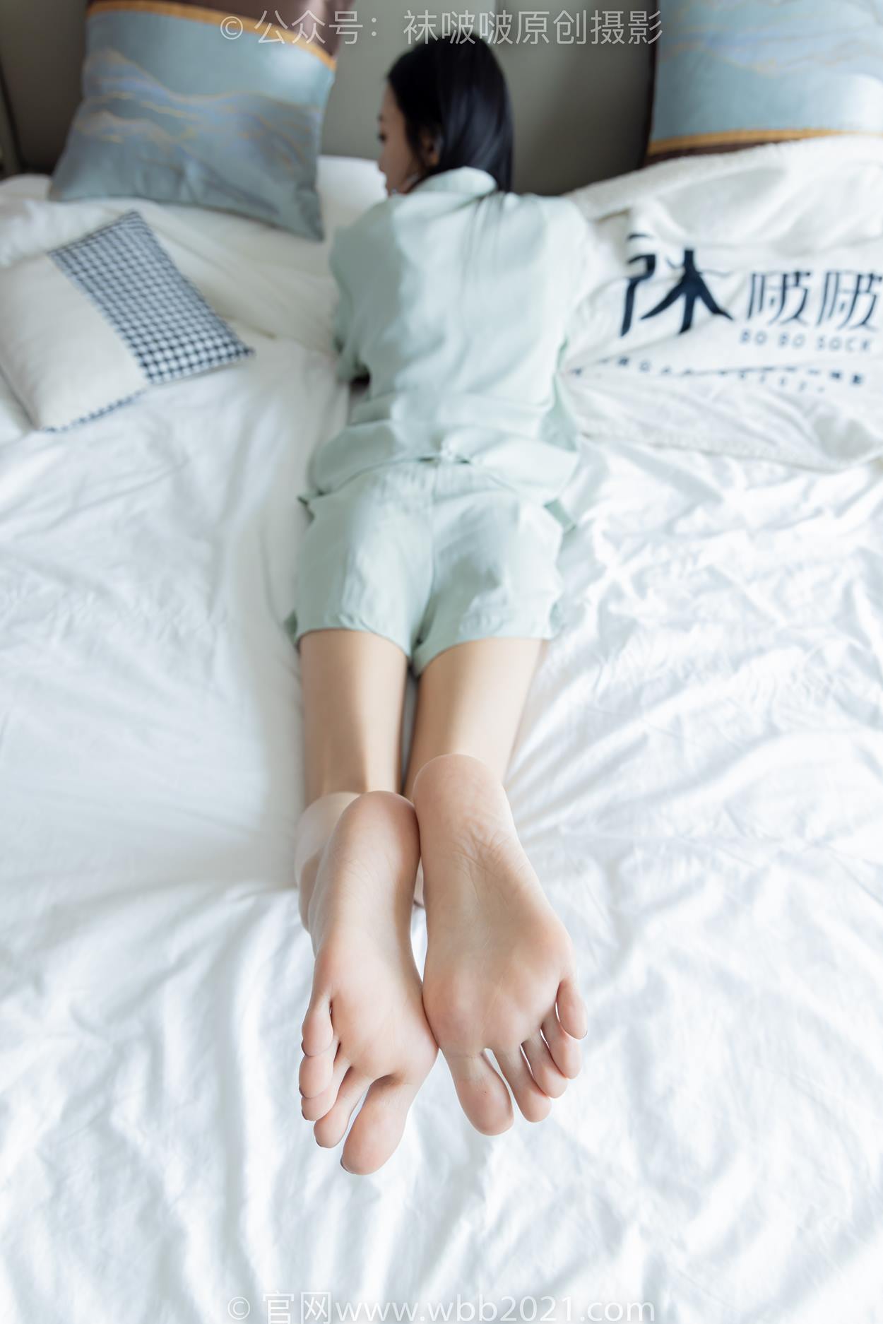 图片[96]-[BoBoSocks袜啵啵]NO.526 焦糖-三双高跟鞋、薄肉丝（脚尖透明款）、裸足（红色美甲）（花絮版）[105P] – 速更版-美库