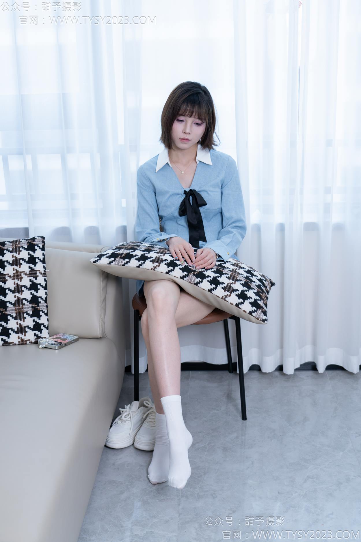 图片[41]-甜予摄影 NO.164 珞珞-板鞋、白棉袜、裸足[110P] – 速更版-美库