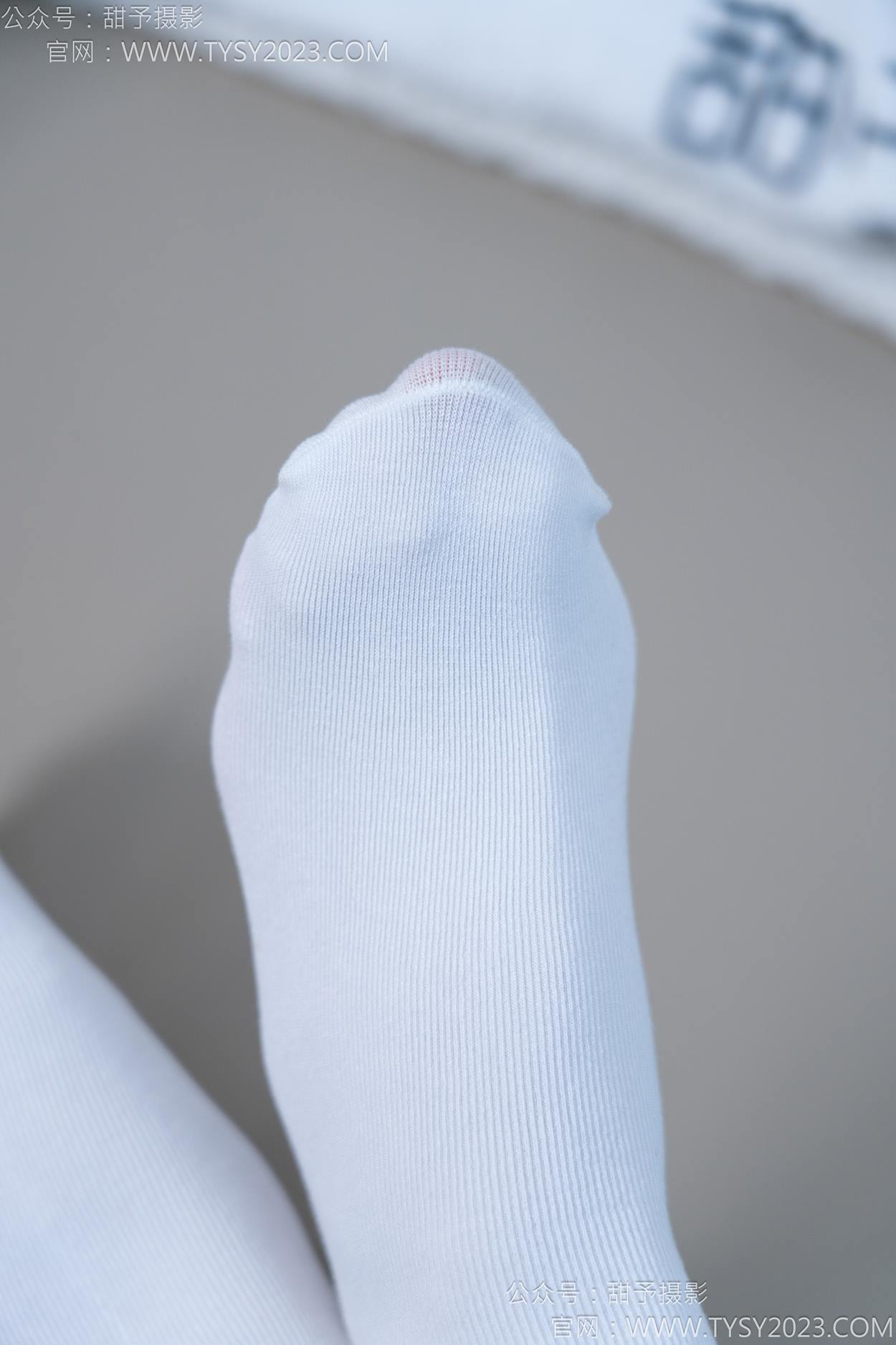 图片[46]-甜予摄影 NO.164 珞珞-板鞋、白棉袜、裸足[110P] – 速更版-美库