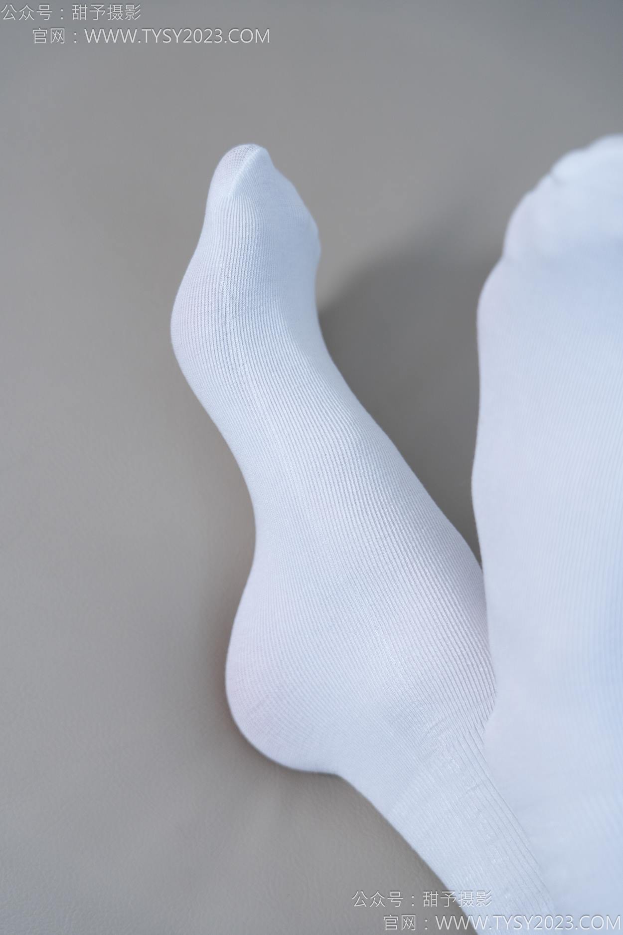 图片[47]-甜予摄影 NO.164 珞珞-板鞋、白棉袜、裸足[110P] – 速更版-美库