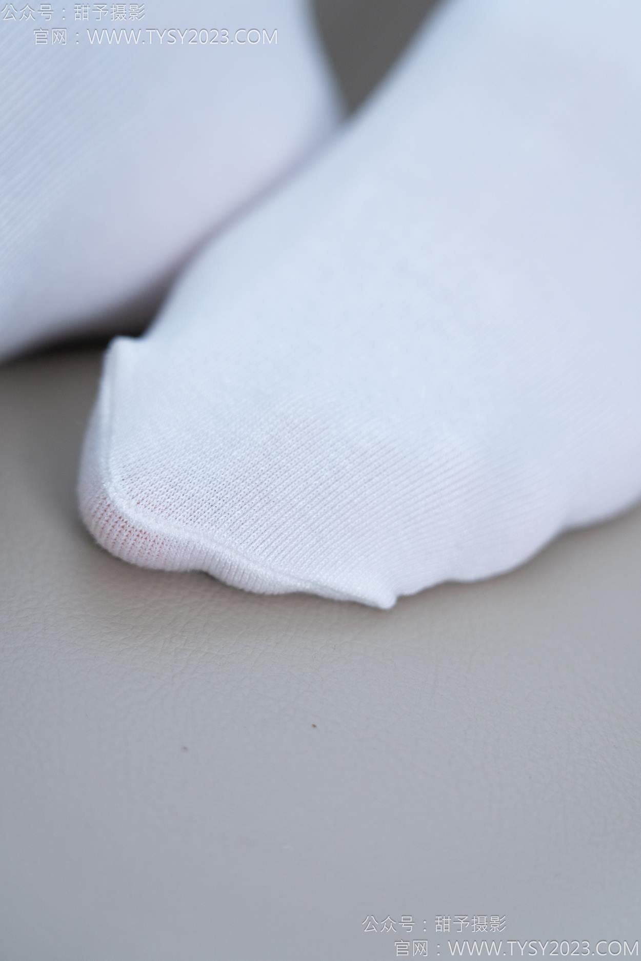 图片[77]-甜予摄影 NO.164 珞珞-板鞋、白棉袜、裸足[110P] – 速更版-美库