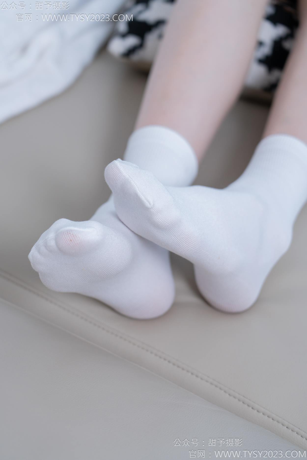图片[80]-甜予摄影 NO.164 珞珞-板鞋、白棉袜、裸足[110P] – 速更版-美库