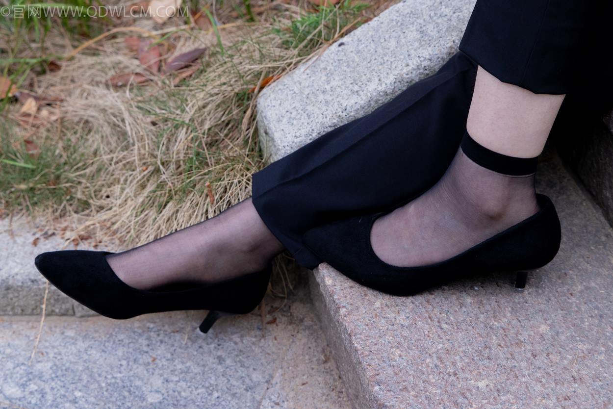 图片[17]-物恋传媒 NO.2337 小酒-高跟鞋、短黑丝、短白丝[110P] – 速更版-美库