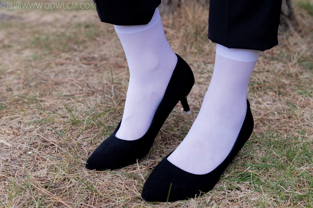 图片[35]-物恋传媒 NO.2337 小酒-高跟鞋、短黑丝、短白丝[110P] – 速更版-美库