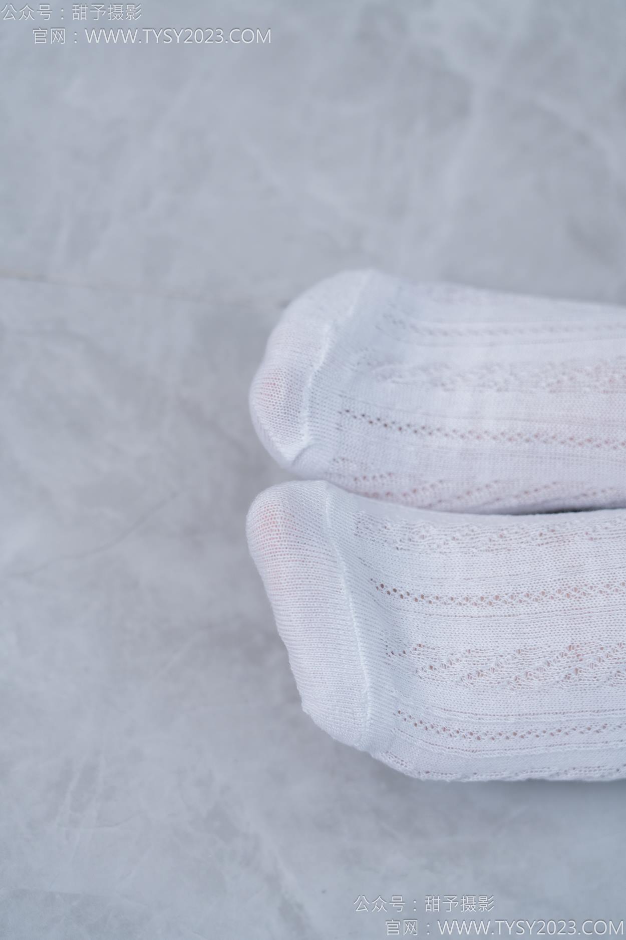图片[33]-甜予摄影 NO.165 贝壳-板鞋、白棉袜、裸足[100P] – 速更版-美库