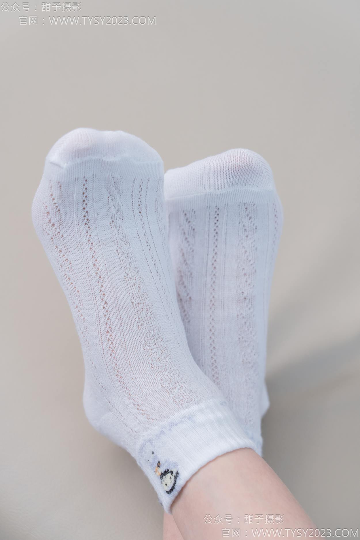 图片[60]-甜予摄影 NO.165 贝壳-板鞋、白棉袜、裸足[100P] – 速更版-美库