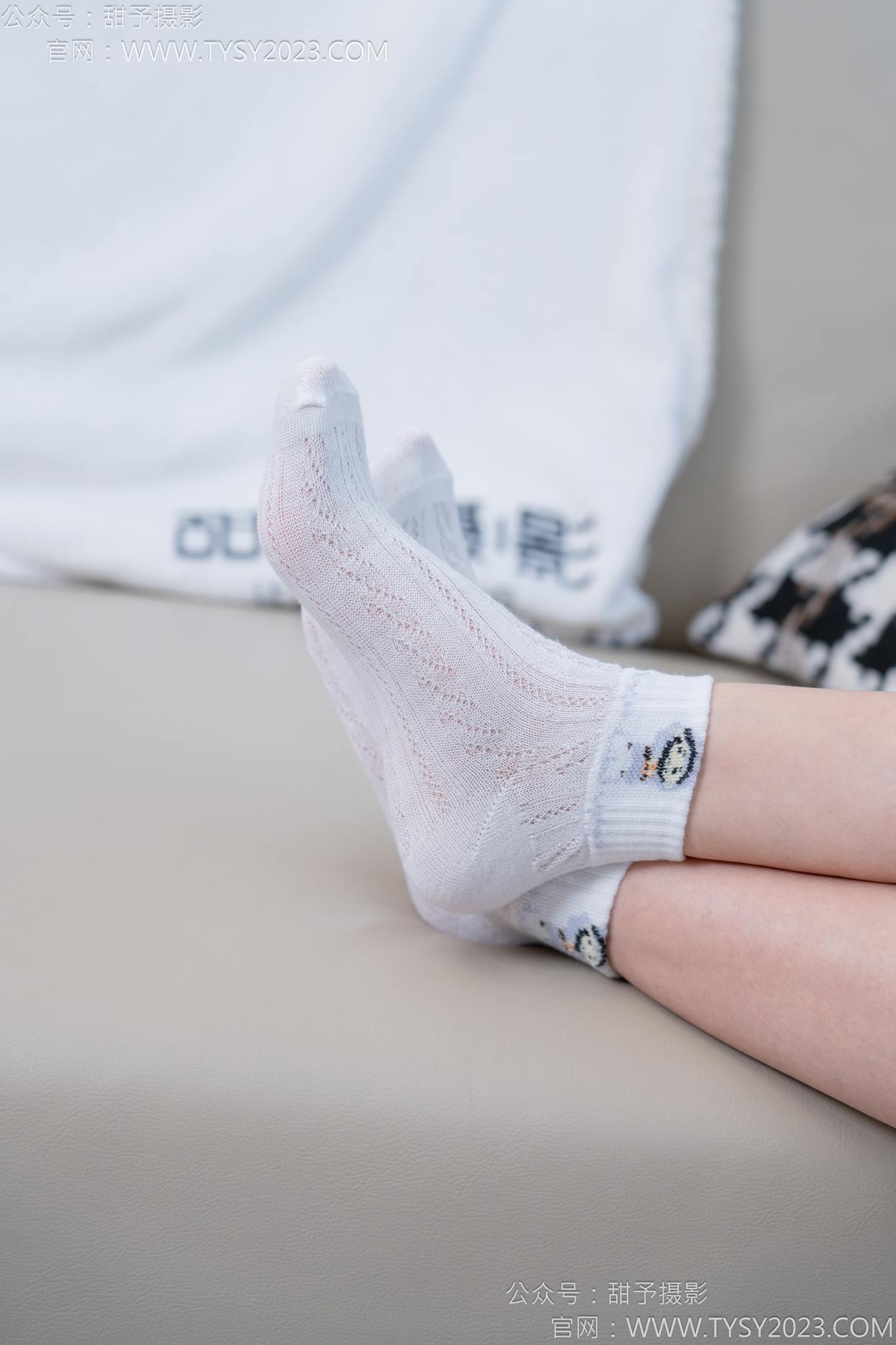 图片[61]-甜予摄影 NO.165 贝壳-板鞋、白棉袜、裸足[100P] – 速更版-美库