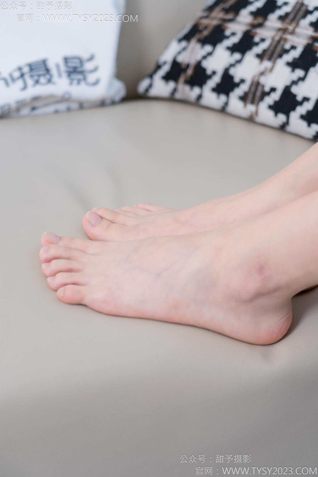 图片[85]-甜予摄影 NO.165 贝壳-板鞋、白棉袜、裸足[100P] – 速更版-美库