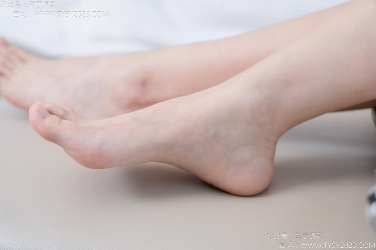 图片[98]-甜予摄影 NO.165 贝壳-板鞋、白棉袜、裸足[100P] – 速更版-美库