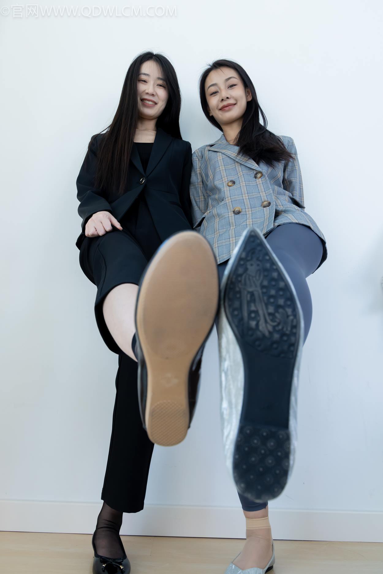 图片[12]-物恋传媒 NO.2338 菜菜&岚岚-两双平底鞋、短黑丝、短肉丝[125P] – 速更版-美库