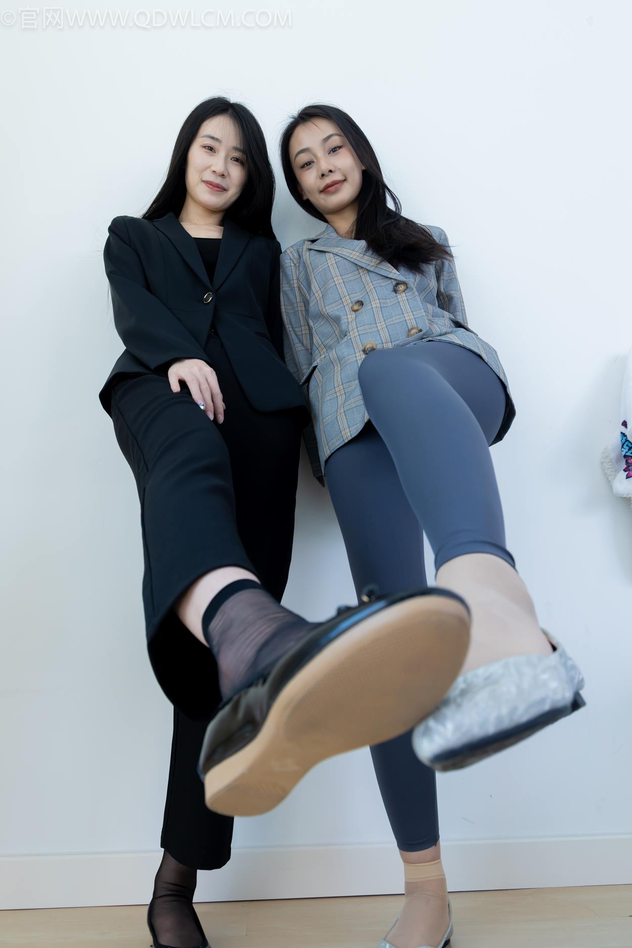 图片[14]-物恋传媒 NO.2338 菜菜&岚岚-两双平底鞋、短黑丝、短肉丝[125P] – 速更版-美库