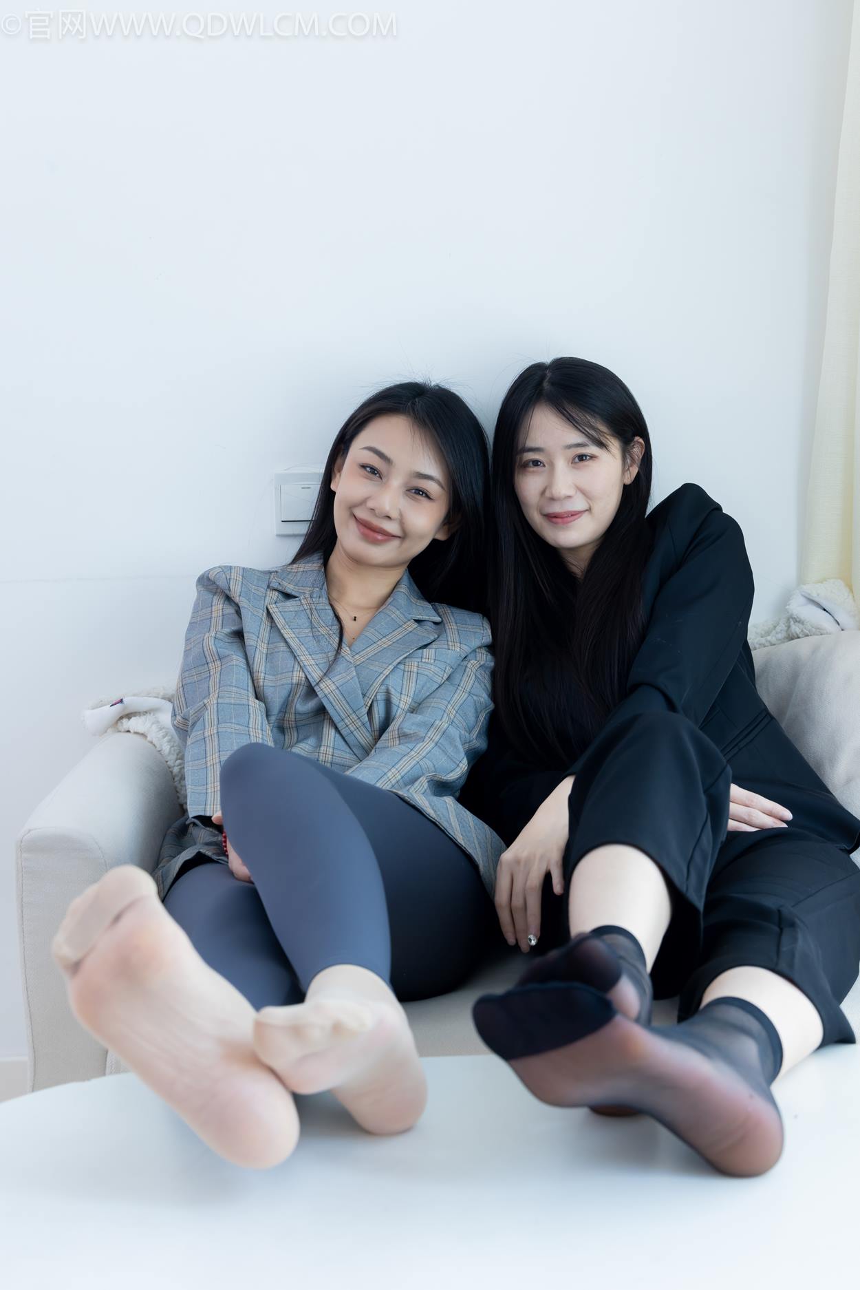 图片[56]-物恋传媒 NO.2338 菜菜&岚岚-两双平底鞋、短黑丝、短肉丝[125P] – 速更版-美库