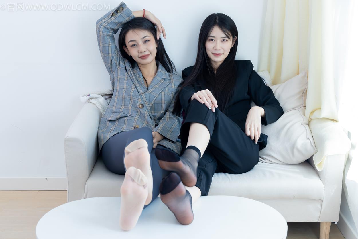 图片[61]-物恋传媒 NO.2338 菜菜&岚岚-两双平底鞋、短黑丝、短肉丝[125P] – 速更版-美库