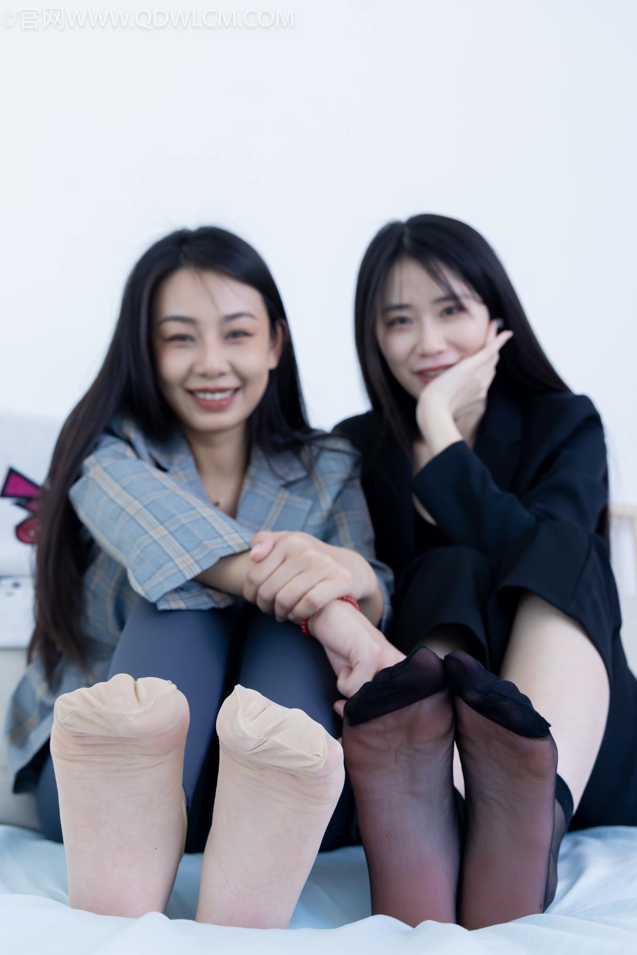 图片[69]-物恋传媒 NO.2338 菜菜&岚岚-两双平底鞋、短黑丝、短肉丝[125P] – 速更版-美库