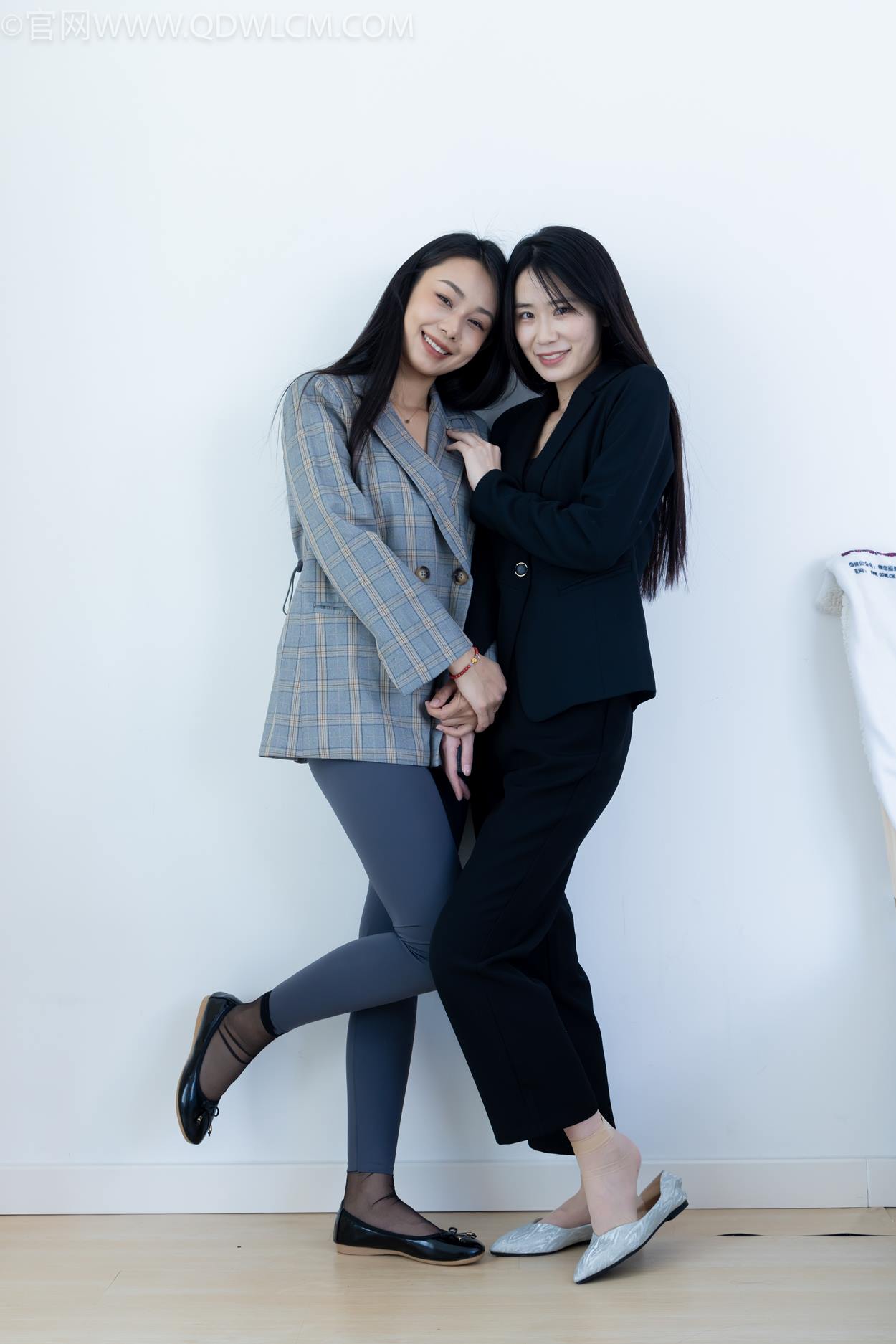 图片[126]-物恋传媒 NO.2338 菜菜&岚岚-两双平底鞋、短黑丝、短肉丝[125P] – 速更版-美库