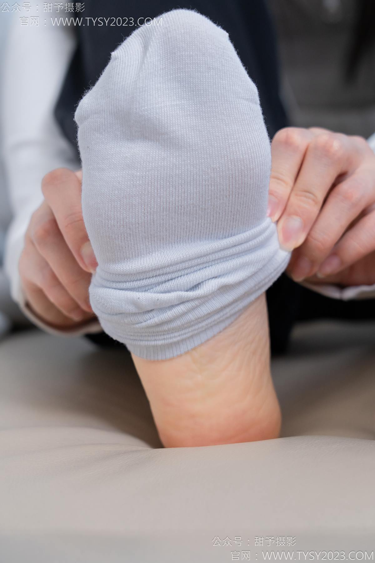 图片[16]-甜予摄影 NO.169 贝壳-帆布鞋、白棉袜、裸足[91P] – 速更版-美库