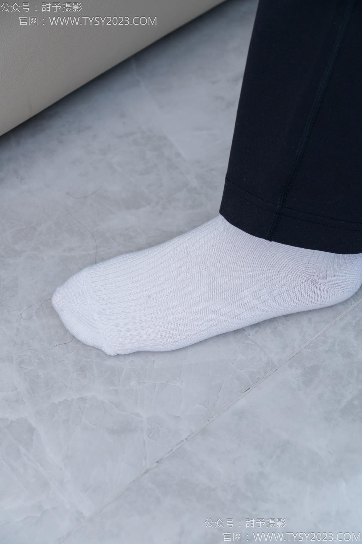 图片[21]-甜予摄影 NO.169 贝壳-帆布鞋、白棉袜、裸足[91P] – 速更版-美库