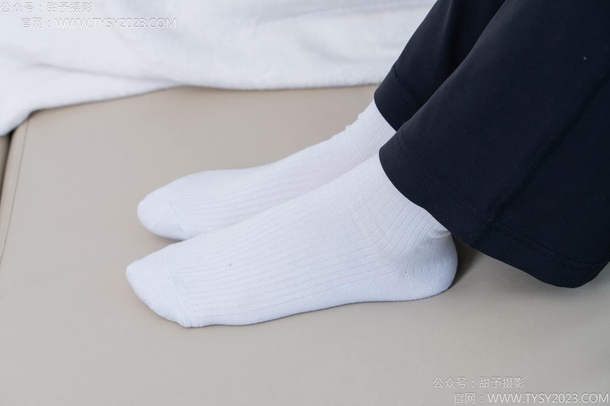 图片[84]-甜予摄影 NO.169 贝壳-帆布鞋、白棉袜、裸足[91P] – 速更版-美库