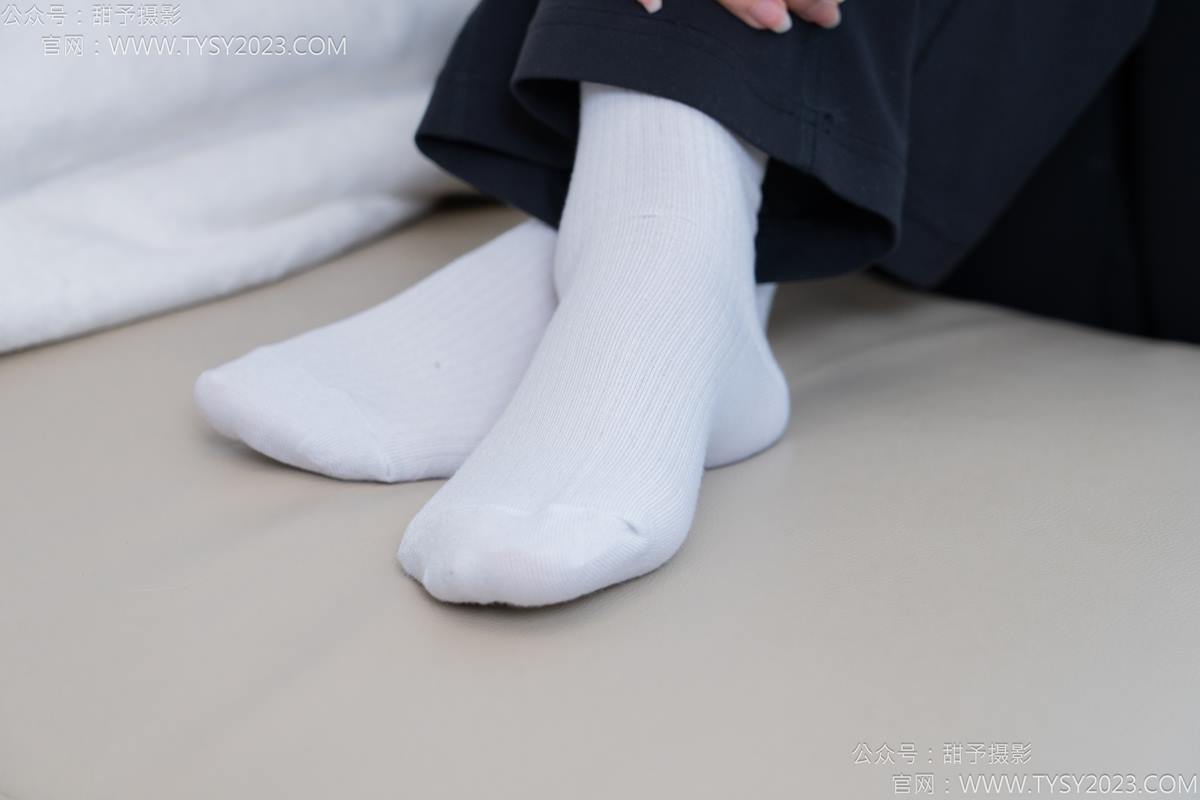 图片[86]-甜予摄影 NO.169 贝壳-帆布鞋、白棉袜、裸足[91P] – 速更版-美库