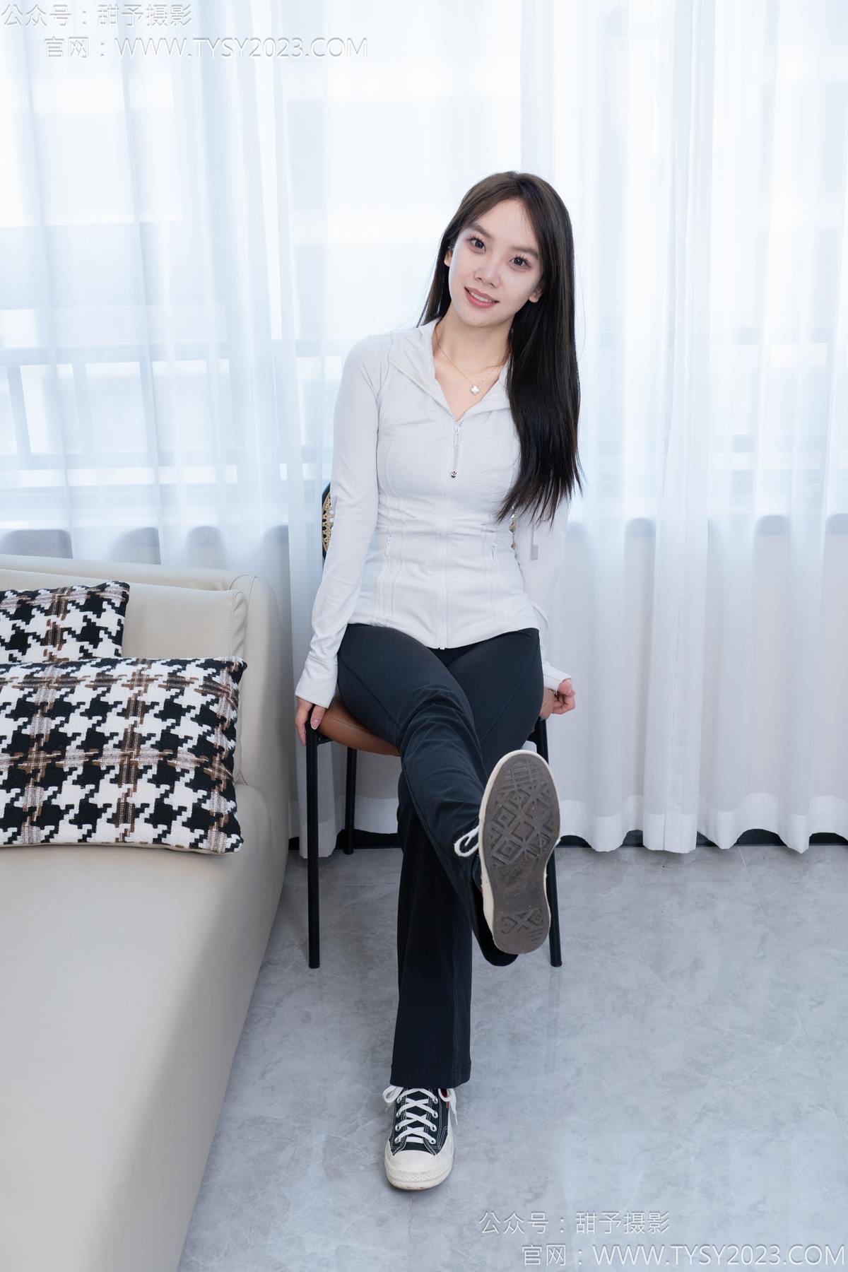 图片[87]-甜予摄影 NO.169 贝壳-帆布鞋、白棉袜、裸足[91P] – 速更版-美库