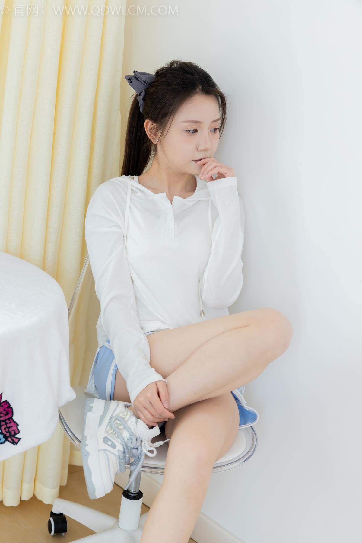 图片[13]-物恋传媒 NO.2348 小曦-板鞋、白棉袜、裸足[155P] – 速更版-美库