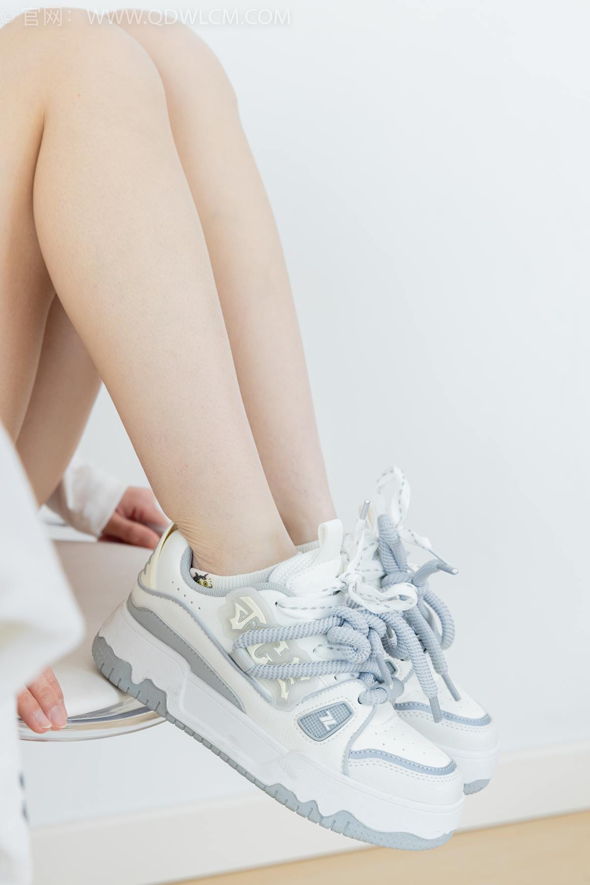 图片[15]-物恋传媒 NO.2348 小曦-板鞋、白棉袜、裸足[155P] – 速更版-美库