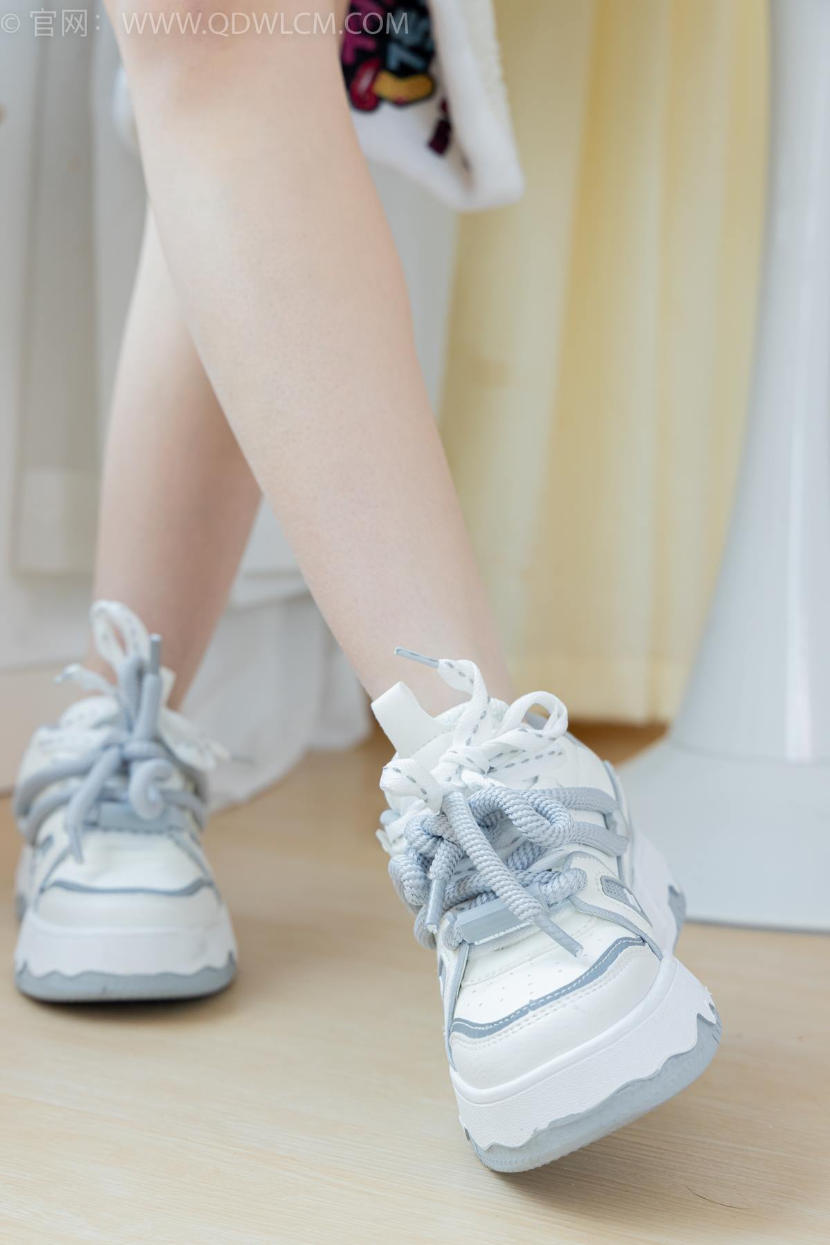图片[26]-物恋传媒 NO.2348 小曦-板鞋、白棉袜、裸足[155P] – 速更版-美库