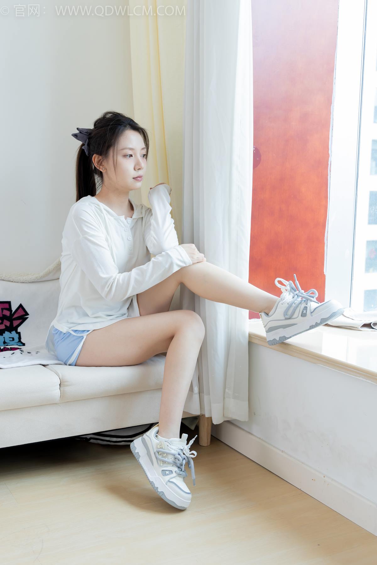 图片[33]-物恋传媒 NO.2348 小曦-板鞋、白棉袜、裸足[155P] – 速更版-美库