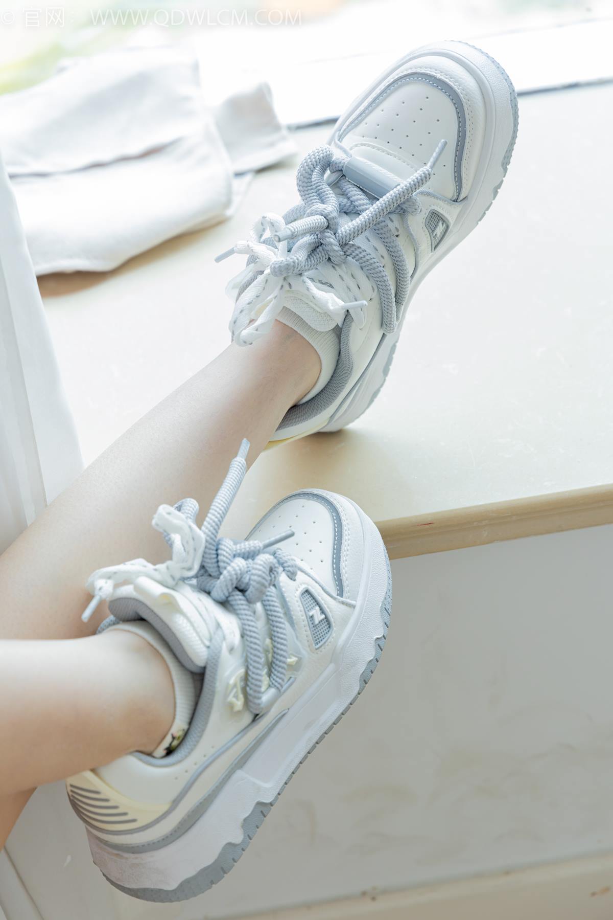 图片[39]-物恋传媒 NO.2348 小曦-板鞋、白棉袜、裸足[155P] – 速更版-美库