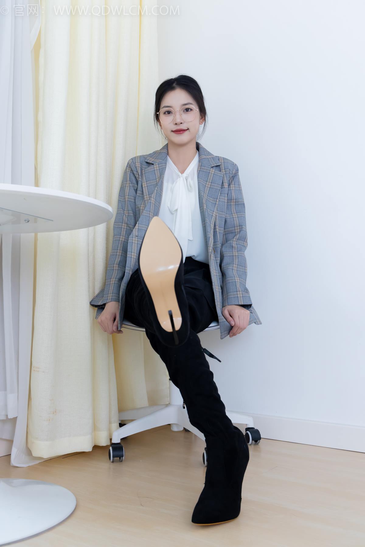 图片[55]-物恋传媒 NO.2349 茯苓-高跟长靴、高跟凉鞋、厚肉丝、薄黑丝[136P] – 速更版-美库