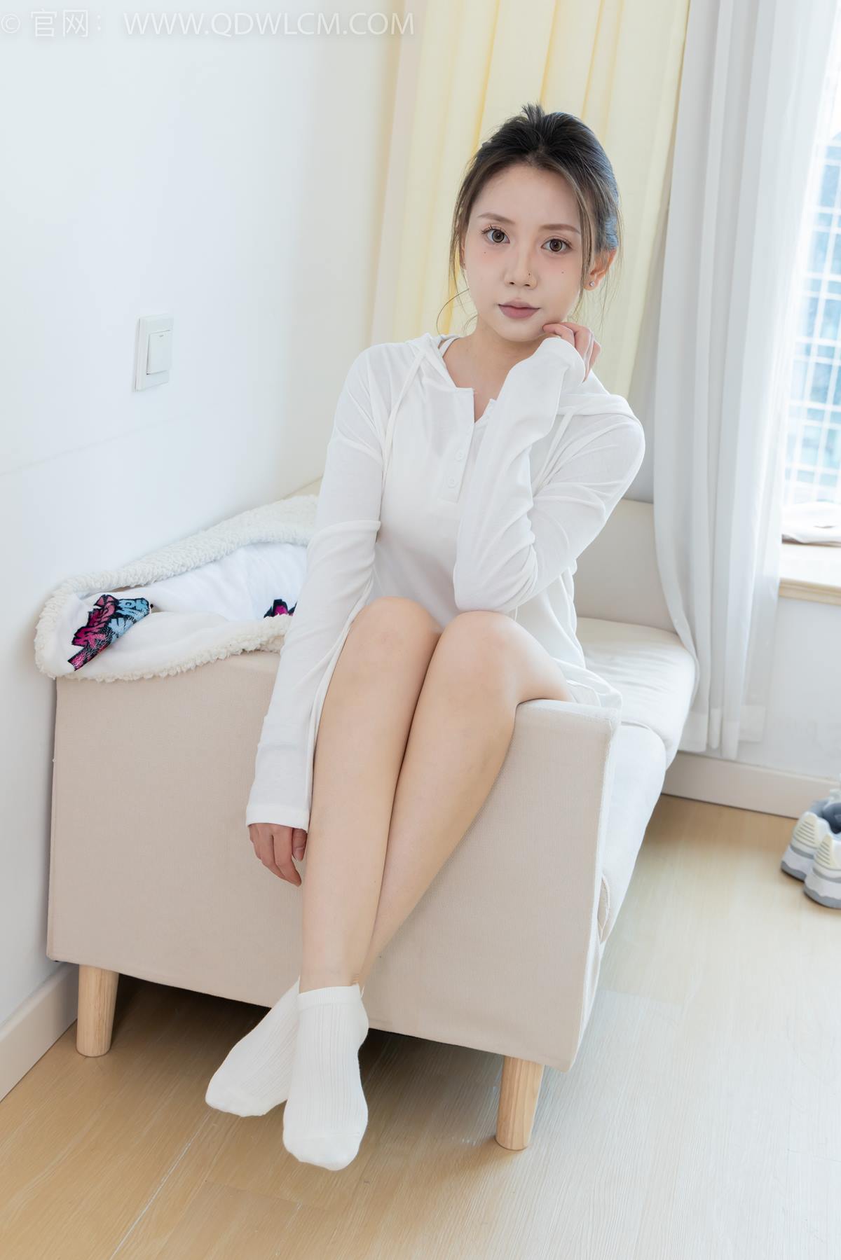 图片[69]-物恋传媒 NO.2348 小曦-板鞋、白棉袜、裸足[155P] – 速更版-美库