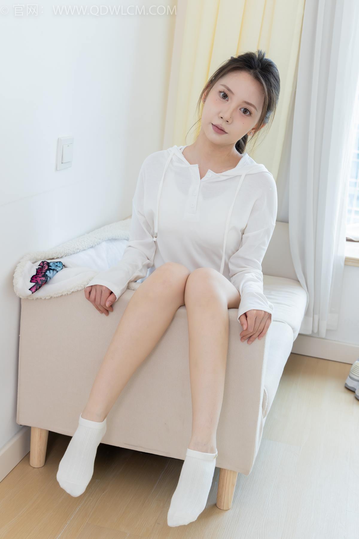 图片[70]-物恋传媒 NO.2348 小曦-板鞋、白棉袜、裸足[155P] – 速更版-美库