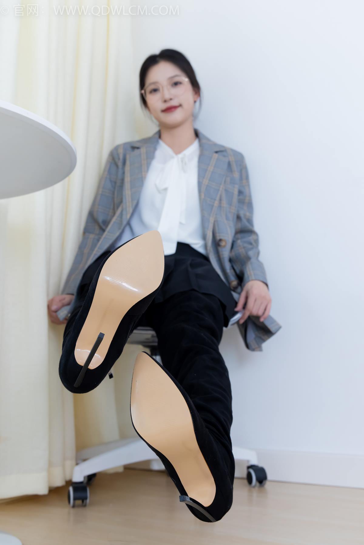 图片[57]-物恋传媒 NO.2349 茯苓-高跟长靴、高跟凉鞋、厚肉丝、薄黑丝[136P] – 速更版-美库