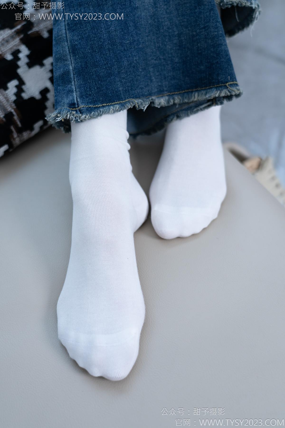 图片[11]-甜予摄影 NO.170 珞珞-板鞋、白棉袜、裸足[98P] – 速更版-美库
