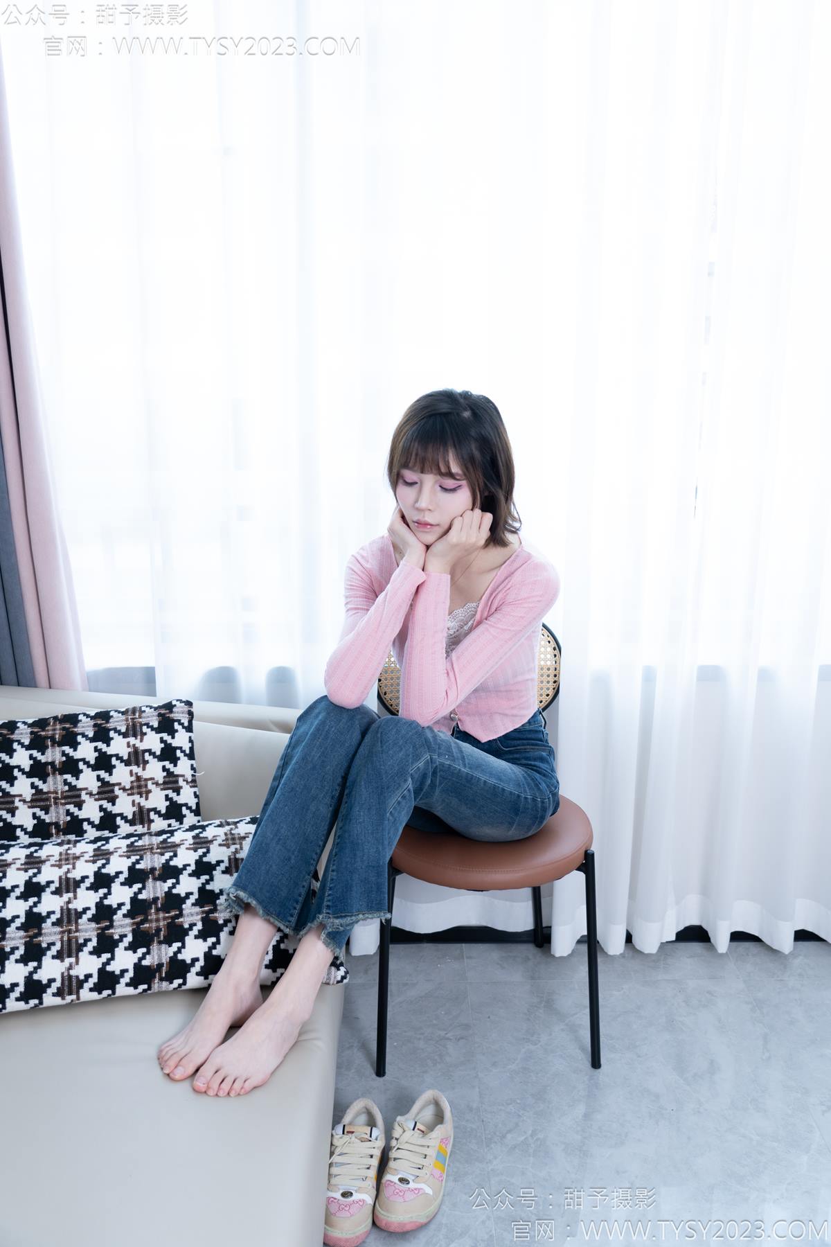 图片[13]-甜予摄影 NO.170 珞珞-板鞋、白棉袜、裸足[98P] – 速更版-美库