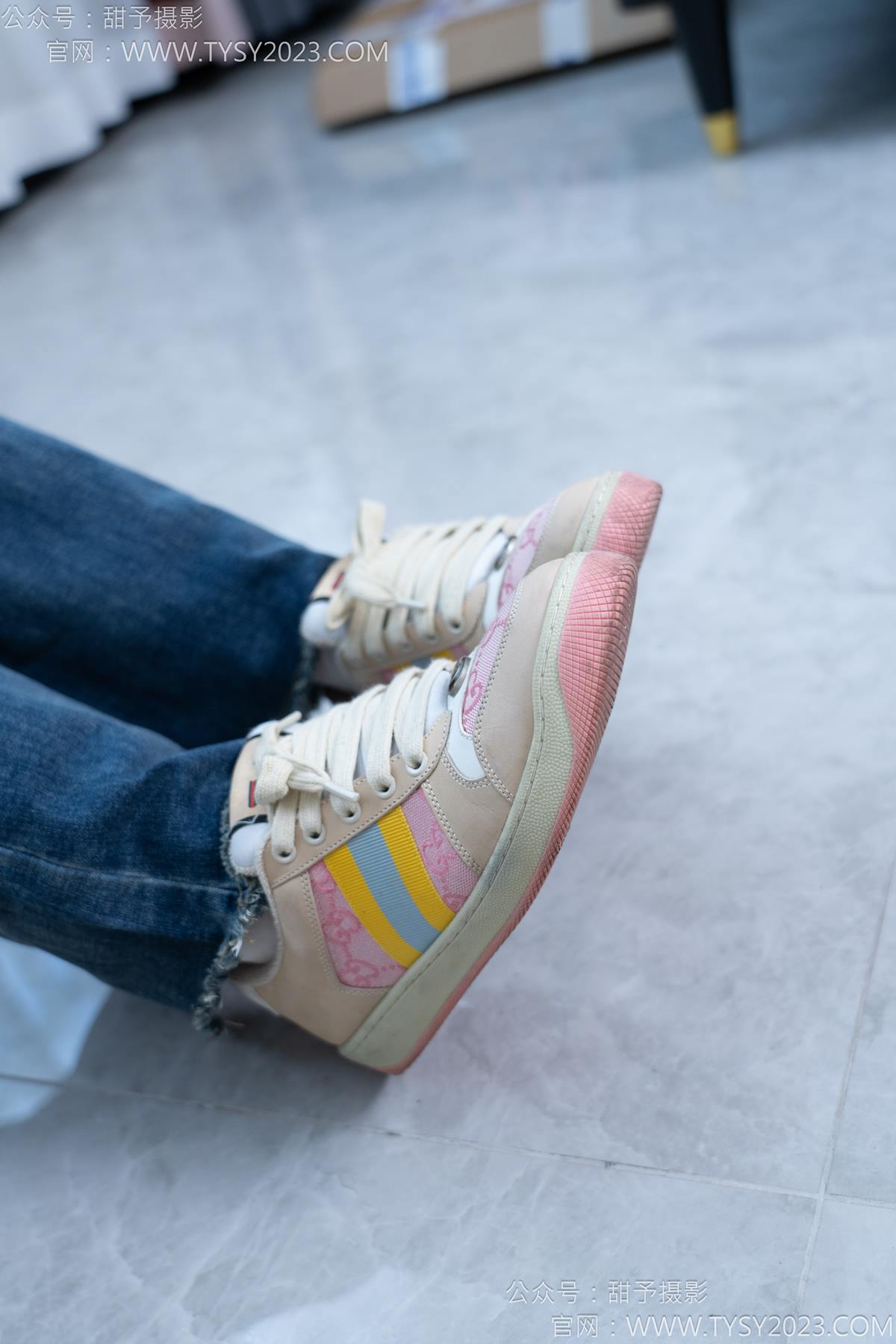 图片[31]-甜予摄影 NO.170 珞珞-板鞋、白棉袜、裸足[98P] – 速更版-美库