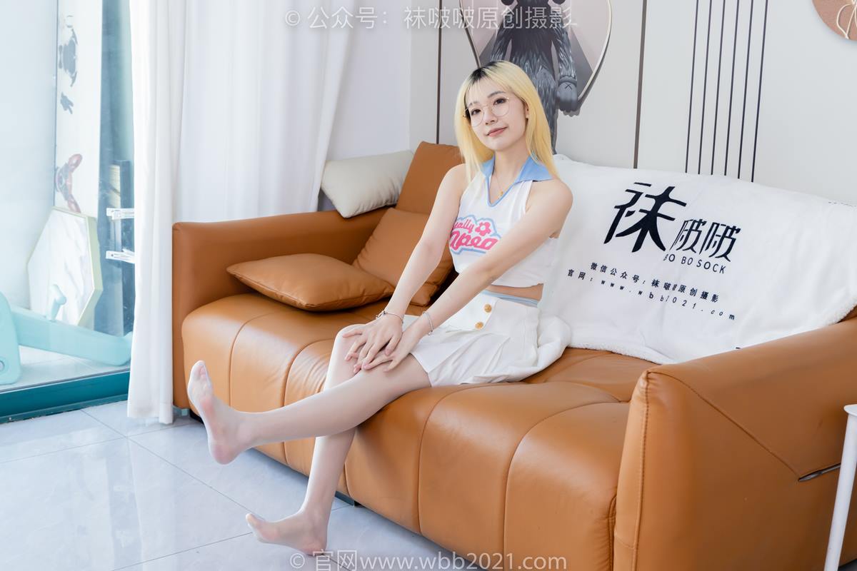 图片[24]-[BoBoSocks袜啵啵]NO.543 小甜豆 高跟鞋、油亮淡蓝丝、腰丝[150P] – 速更版-美库