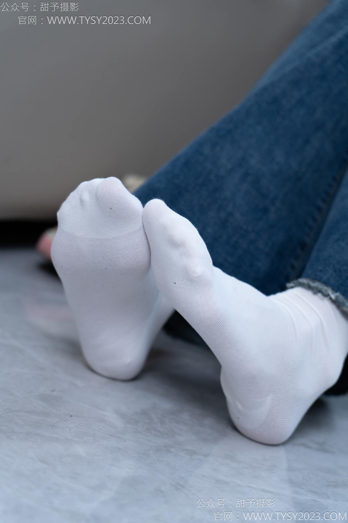 图片[44]-甜予摄影 NO.170 珞珞-板鞋、白棉袜、裸足[98P] – 速更版-美库