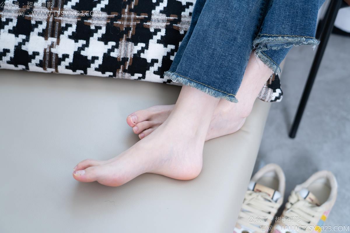 图片[53]-甜予摄影 NO.170 珞珞-板鞋、白棉袜、裸足[98P] – 速更版-美库