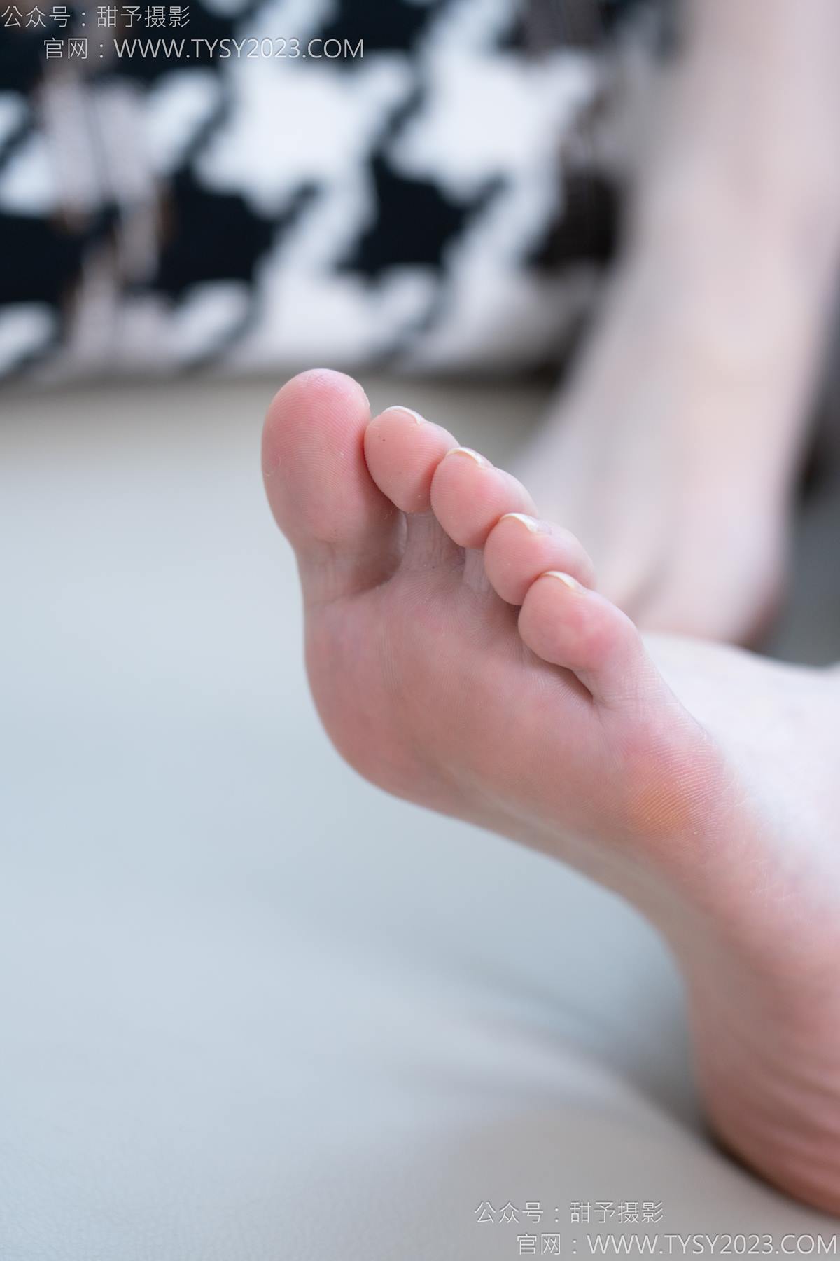 图片[55]-甜予摄影 NO.170 珞珞-板鞋、白棉袜、裸足[98P] – 速更版-美库