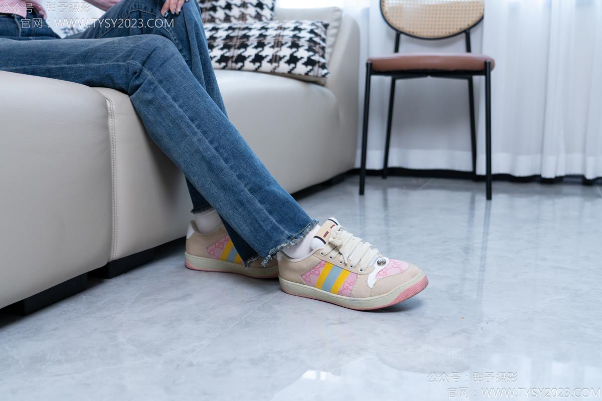 图片[63]-甜予摄影 NO.170 珞珞-板鞋、白棉袜、裸足[98P] – 速更版-美库