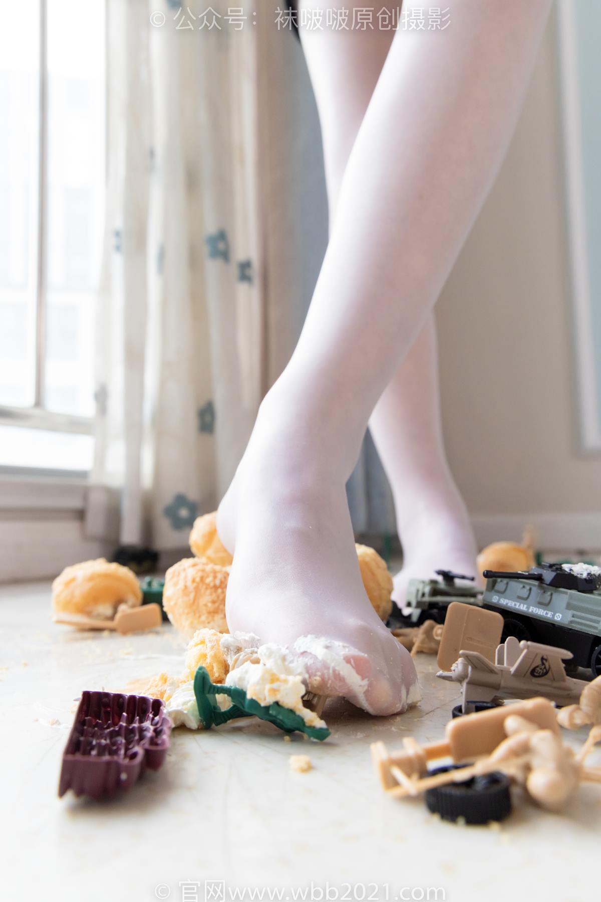 图片[14]-[BoBoSocks袜啵啵]NO.544 甜甜圈-高跟鞋、油亮薄白丝、裸足、踩小人和奶油泡芙剧情[140P] – 速更版-美库