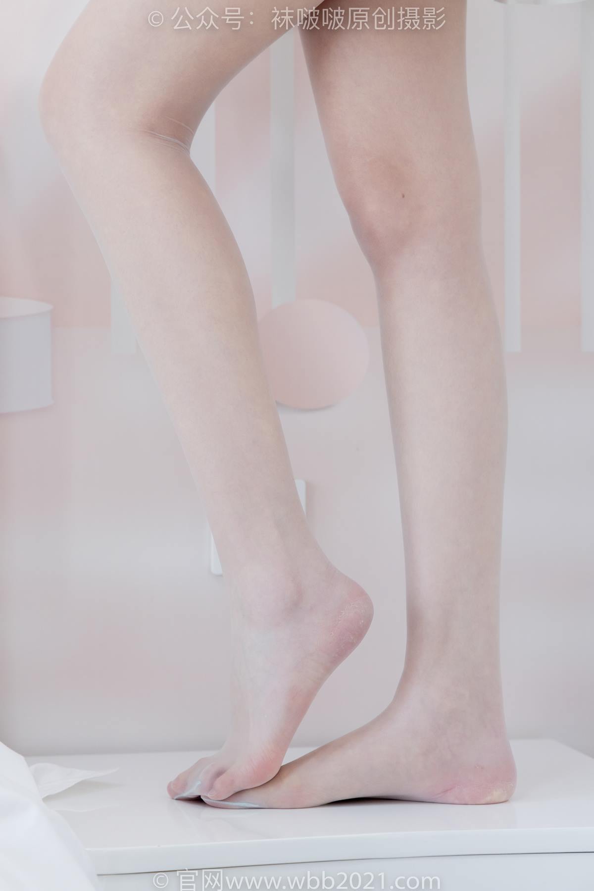 图片[94]-[BoBoSocks袜啵啵]NO.543 小甜豆 高跟鞋、油亮淡蓝丝、腰丝[150P] – 速更版-美库