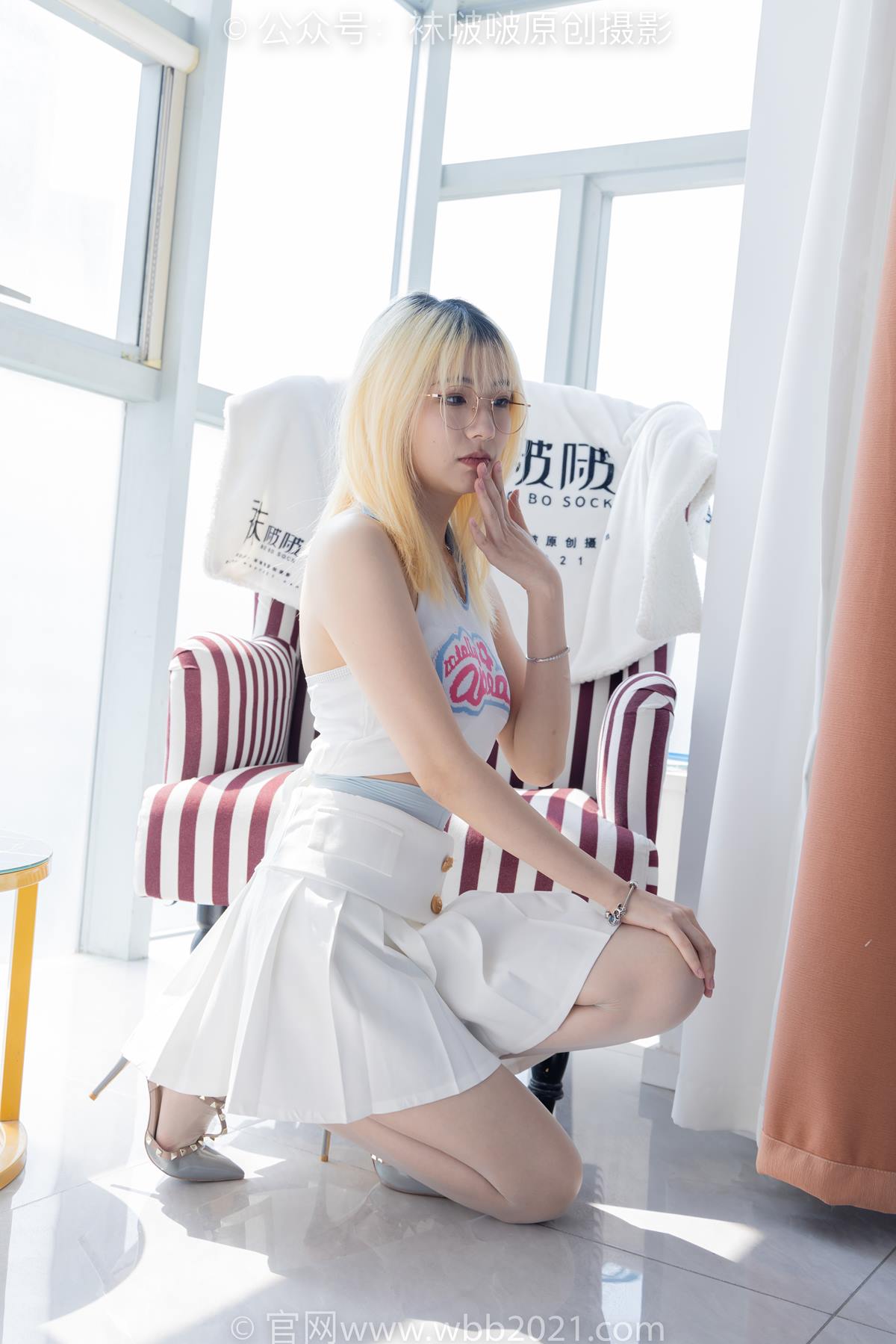 图片[135]-[BoBoSocks袜啵啵]NO.543 小甜豆 高跟鞋、油亮淡蓝丝、腰丝[150P] – 速更版-美库