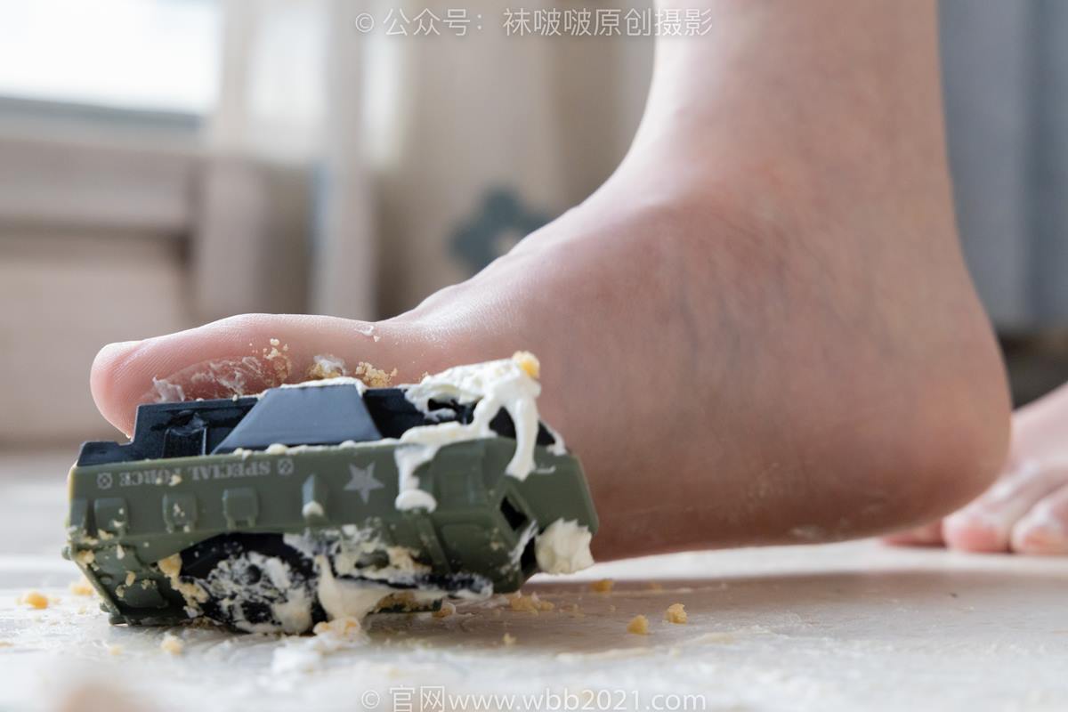 图片[115]-[BoBoSocks袜啵啵]NO.544 甜甜圈-高跟鞋、油亮薄白丝、裸足、踩小人和奶油泡芙剧情[140P] – 速更版-美库