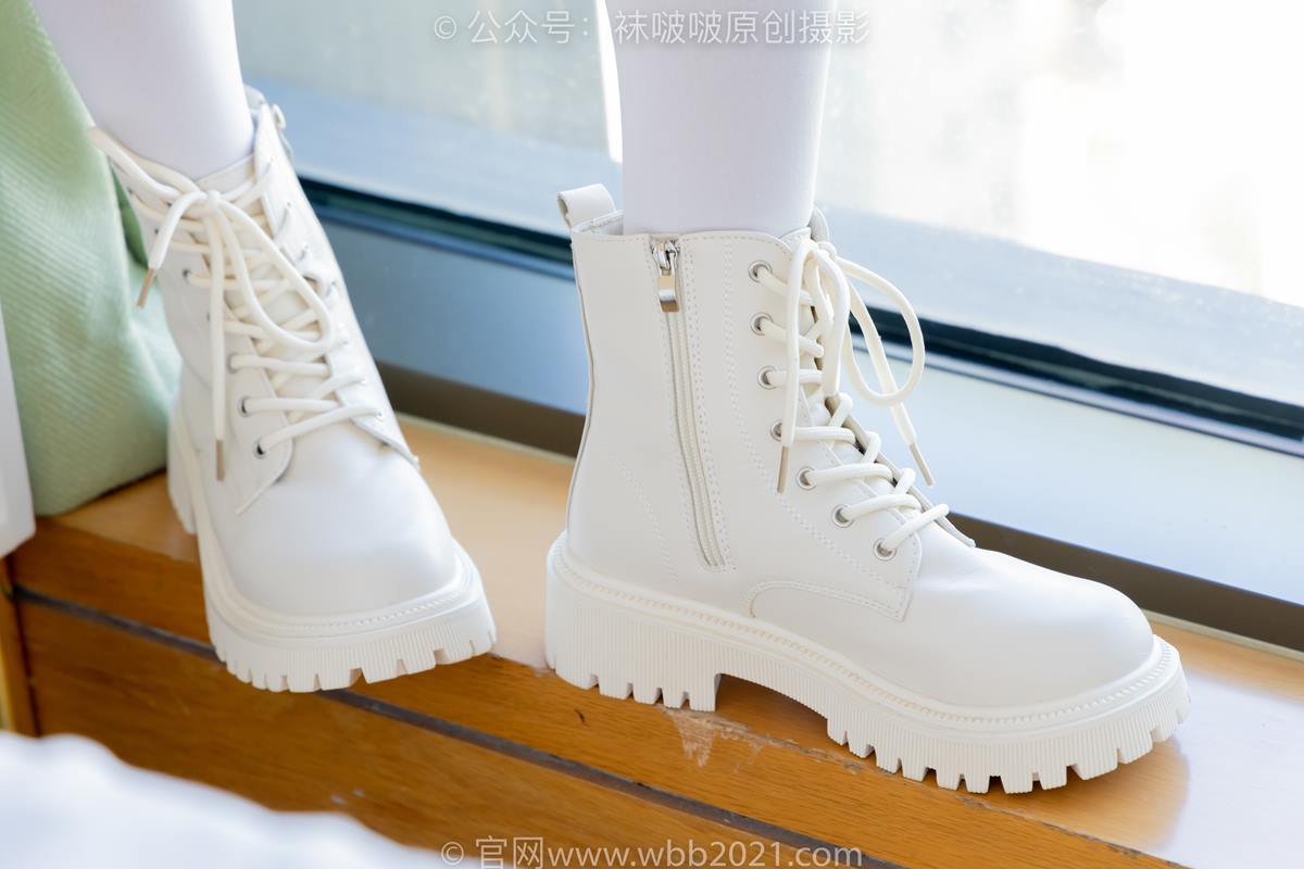 图片[28]-[BoBoSocks袜啵啵]NO.545 奶油-白色马丁靴、厚白丝、jk制服、瑜伽动作时用老头乐挠脚剧情[104P] – 速更版-美库