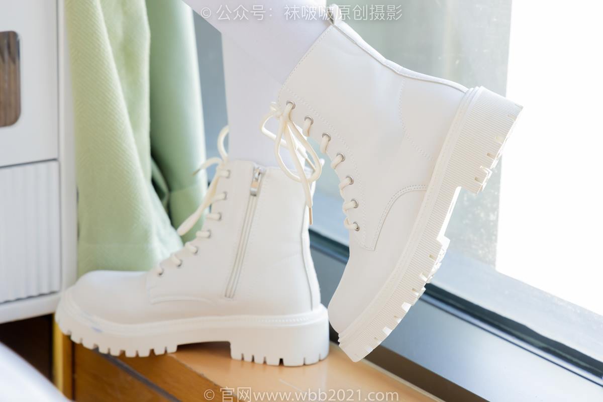 图片[29]-[BoBoSocks袜啵啵]NO.545 奶油-白色马丁靴、厚白丝、jk制服、瑜伽动作时用老头乐挠脚剧情[104P] – 速更版-美库