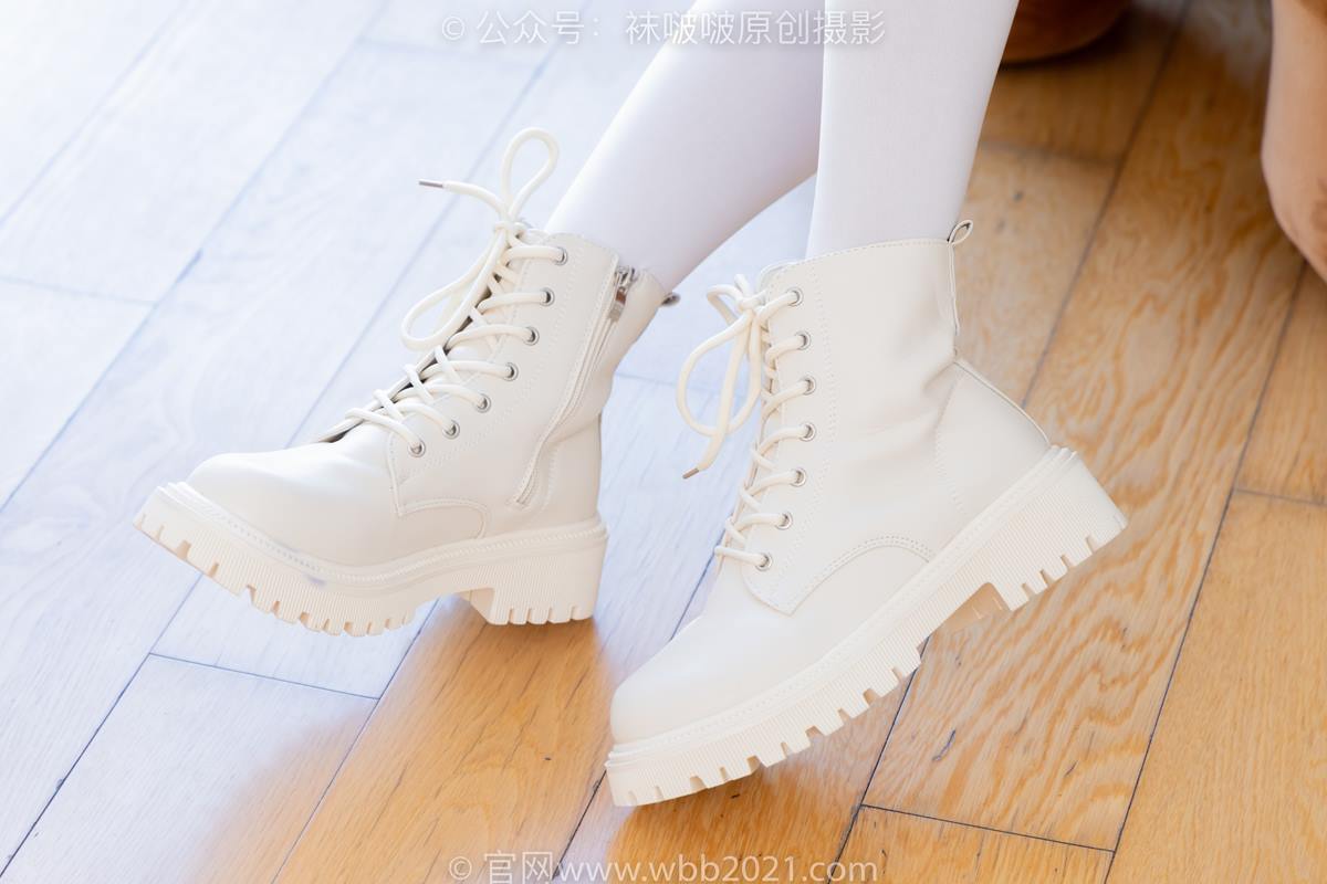 图片[32]-[BoBoSocks袜啵啵]NO.545 奶油-白色马丁靴、厚白丝、jk制服、瑜伽动作时用老头乐挠脚剧情[104P] – 速更版-美库