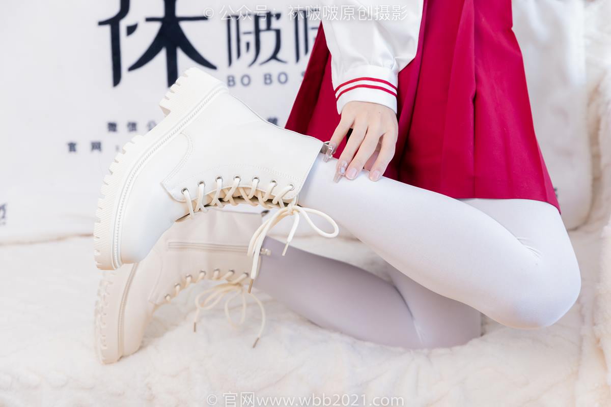 图片[38]-[BoBoSocks袜啵啵]NO.545 奶油-白色马丁靴、厚白丝、jk制服、瑜伽动作时用老头乐挠脚剧情[104P] – 速更版-美库