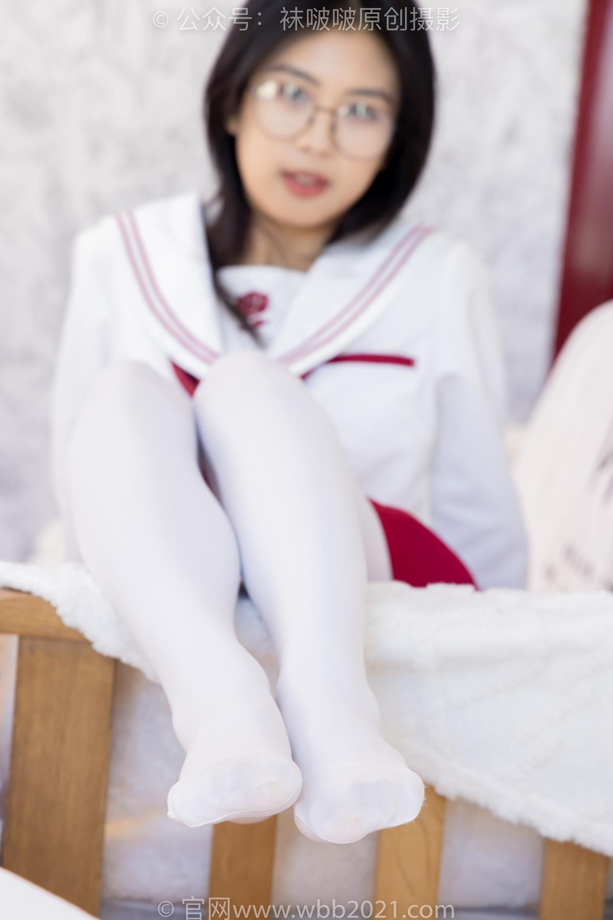 图片[66]-[BoBoSocks袜啵啵]NO.545 奶油-白色马丁靴、厚白丝、jk制服、瑜伽动作时用老头乐挠脚剧情[104P] – 速更版-美库